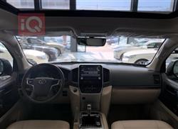 تۆیۆتا لاند کروزەر